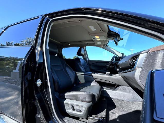 Certified 2023 Nissan Rogue SL w/ SL Premium Package AWD/4WD image 15