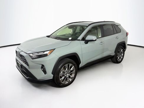 Used 2023 Toyota RAV4 XLE Premium AWD/4WD image 3