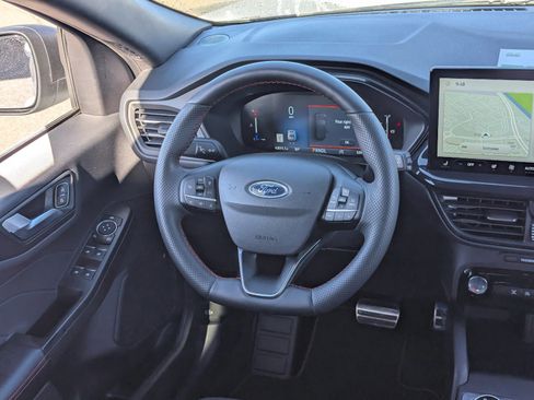 Used 2023 Ford Escape ST-Line w/ Tech Pack #1 image 16