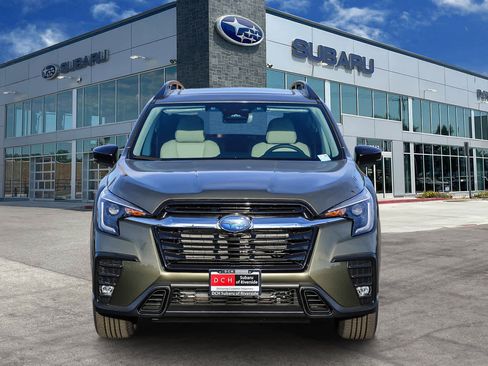 New 2026 Subaru Ascent Limited image 2