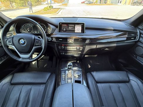 Used 2018 BMW X5 xDrive50i w/ Executive Package image 23