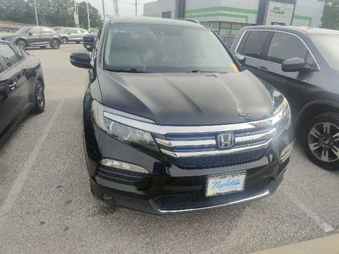 Used 2018 Honda Pilot Elite image 21