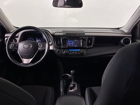 Certified 2018 Toyota RAV4 XLE FWD image 14