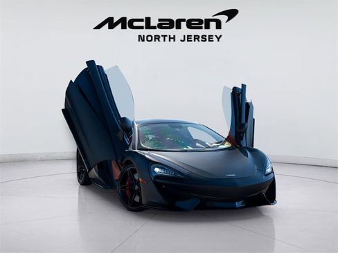 Used 2017 McLaren 570S image 6