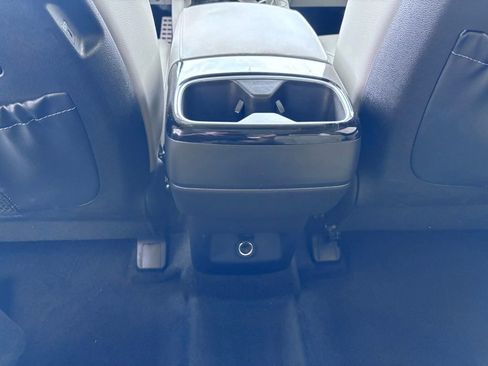 Used 2023 Kia Telluride SX image 17