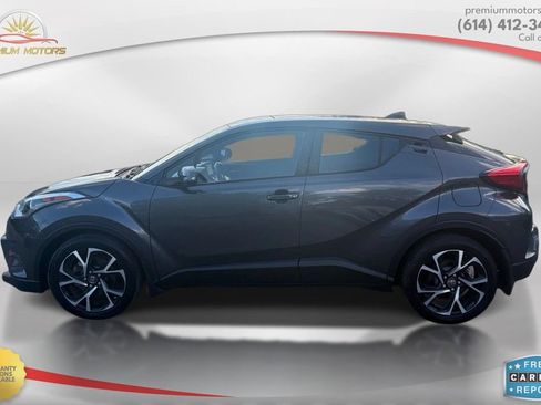Used 2018 Toyota C-HR XLE FWD image 2