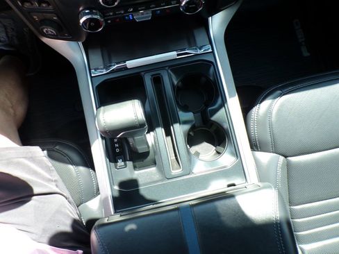 Used 2025 Ford F150 Platinum AWD/4WD image 33