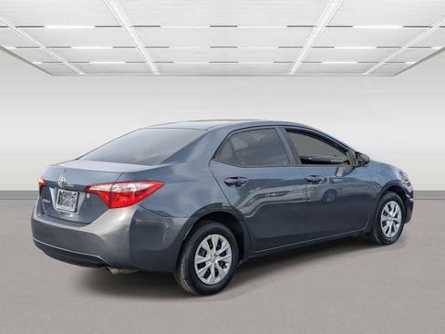 Used 2015 Toyota Corolla L image 5