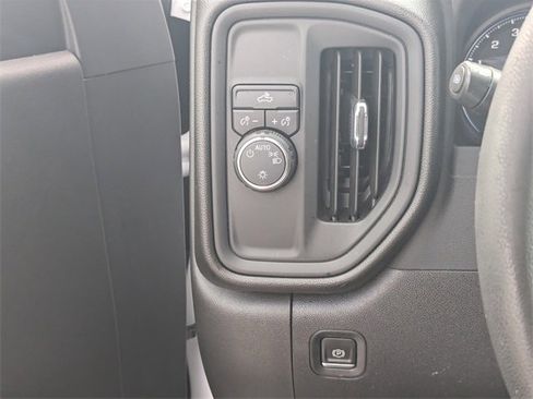 Used 2023 Chevrolet Silverado 1500 Custom image 24