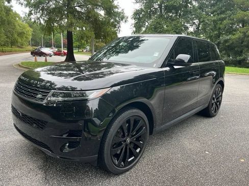Used 2025 Land Rover Range Rover Sport SE AWD/4WD image 1
