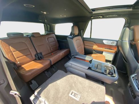 Used 2024 Lincoln Navigator Reserve AWD/4WD image 22