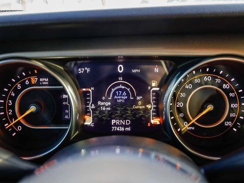 Used 2019 Jeep Wrangler Unlimited Sahara AWD/4WD image 28