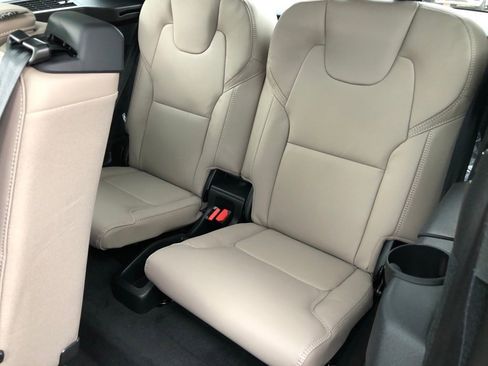 New 2026 Volvo XC90 B6 Ultra w/ Protection Package Premier image 35