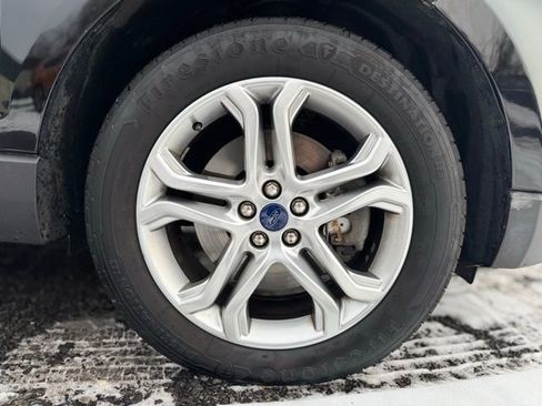 Used 2017 Ford Edge Titanium w/ Equipment Group 301A image 9