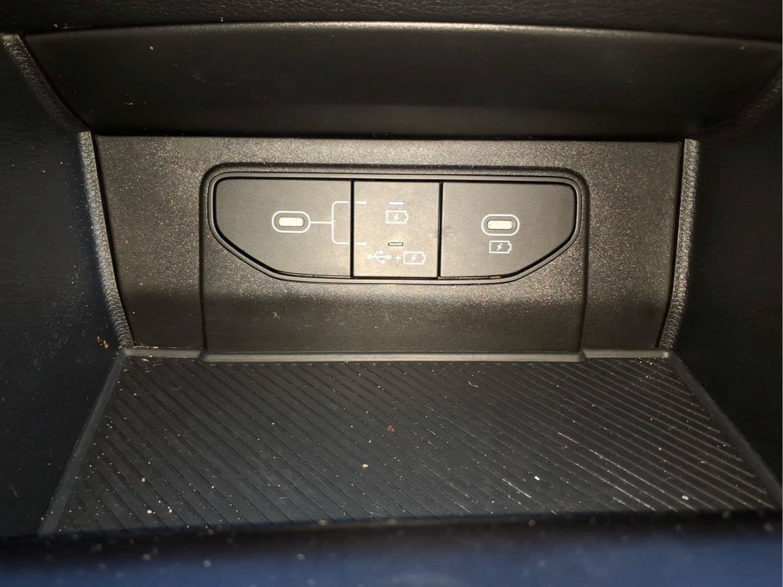 Used 2026 Kia Sportage LX FWD image 30