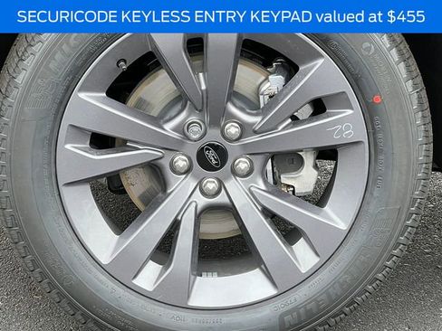 New 2026 Ford Explorer Active w/ Active Comfort Package image 10