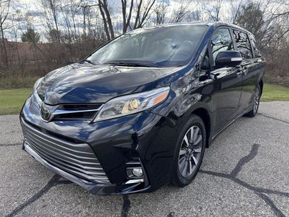 Used 2018 Toyota Sienna Limited