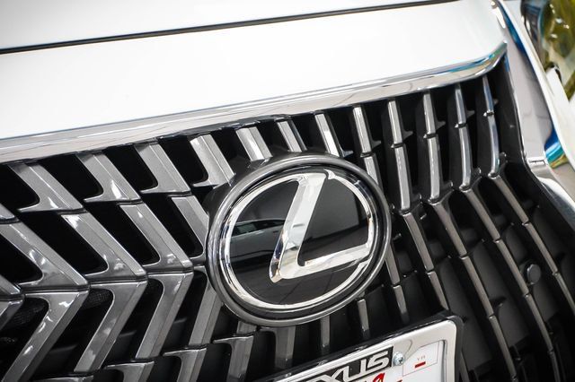 Certified 2025 Lexus ES 350 w/ Premium Package FWD image 28