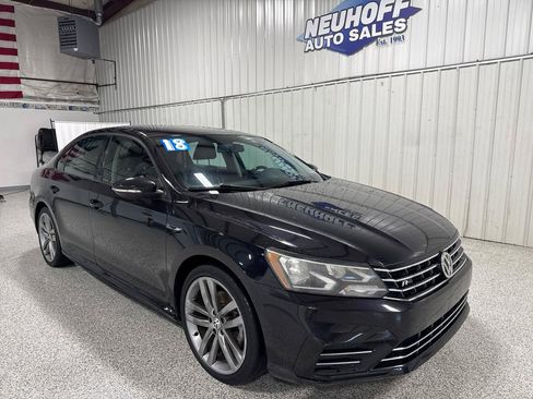 Used 2018 Volkswagen Passat 2.0T R-Line FWD image 2