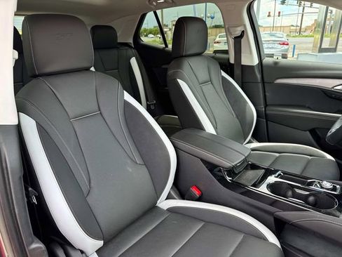 Used 2025 Buick Envision Sport Touring image 29