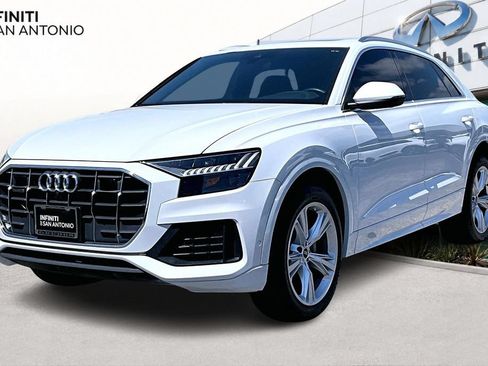 Used 2023 Audi Q8 Premium Plus w/ Premium Plus Package AWD/4WD image 14