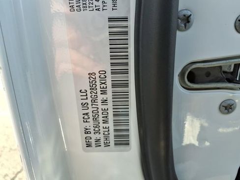 Used 2024 RAM 2500 Big Horn AWD/4WD image 34