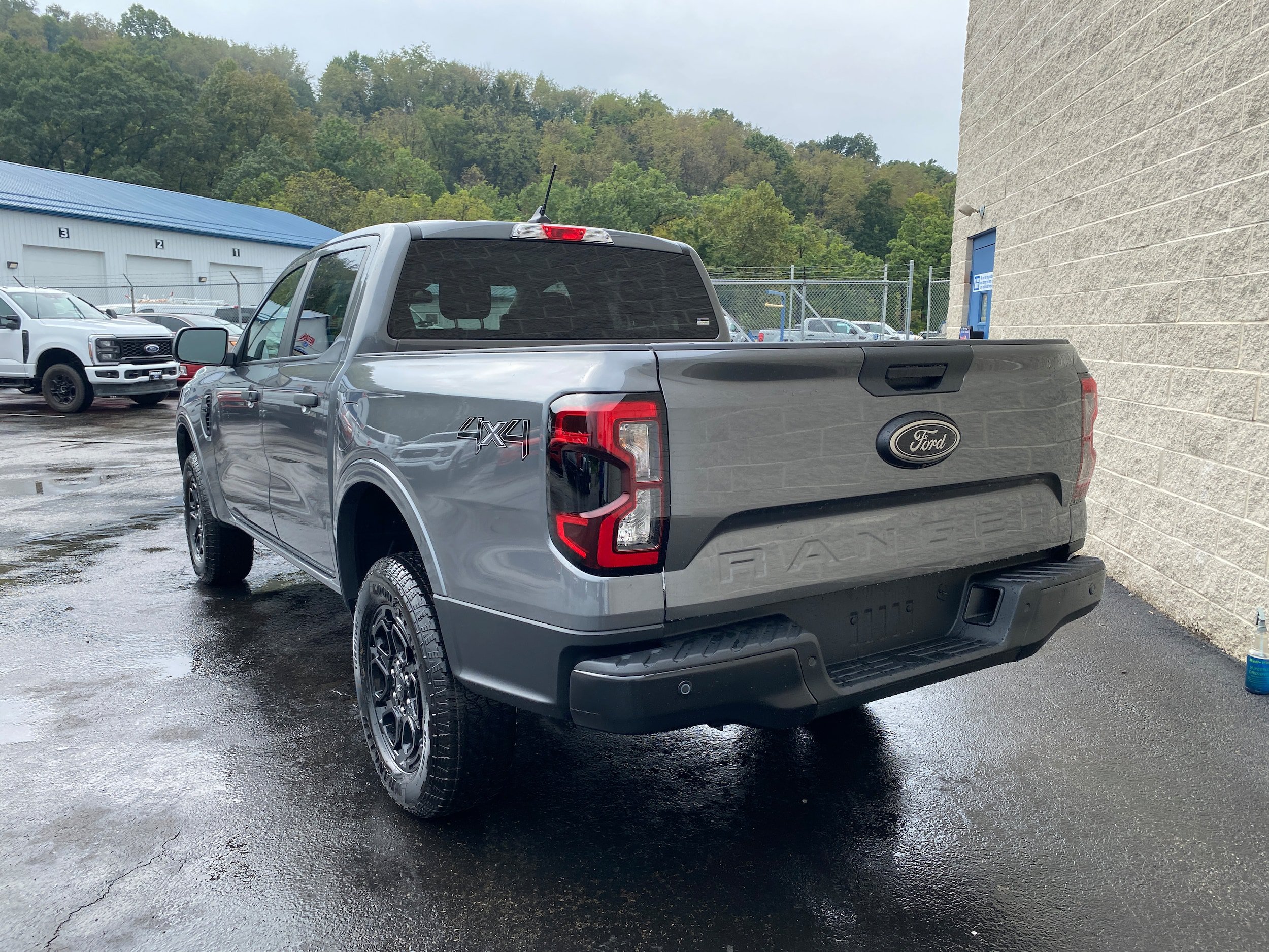 New 2026 Ford Ranger XLT w/ Black Appearance Package AWD/4WD image 8