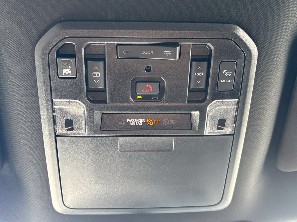 Used 2025 Toyota Tundra Platinum AWD/4WD image 20
