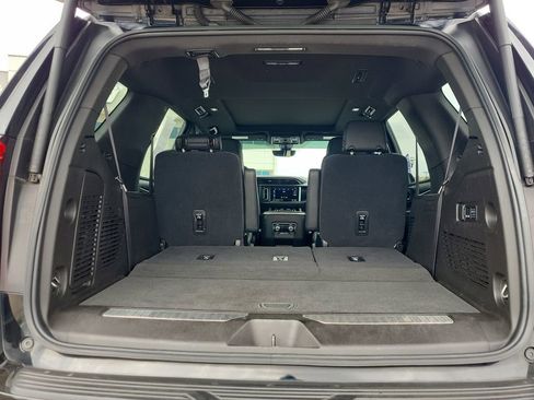 Used 2021 GMC Yukon Denali w/ Denali Premium Package AWD/4WD image 14