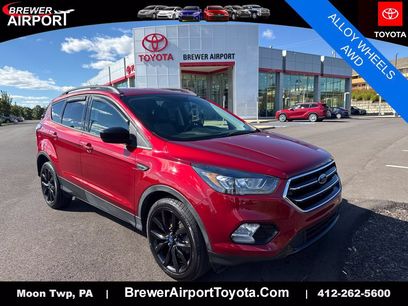 Used 2017 Ford Escape SE w/ SE Sport Appearance Package