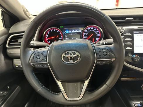 Used 2018 Toyota Camry XSE FWD image 14