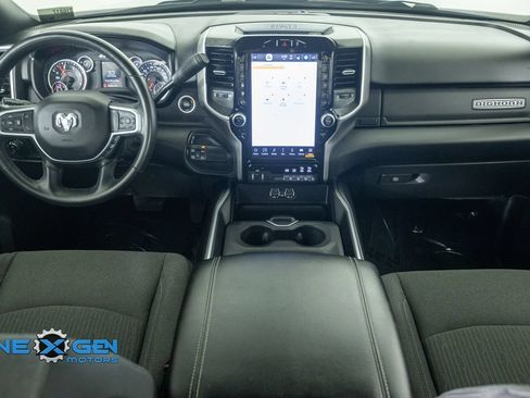 Used 2024 RAM 2500 Big Horn w/ Night Edition AWD/4WD image 30