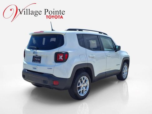 Used 2022 Jeep Renegade Latitude AWD/4WD image 6