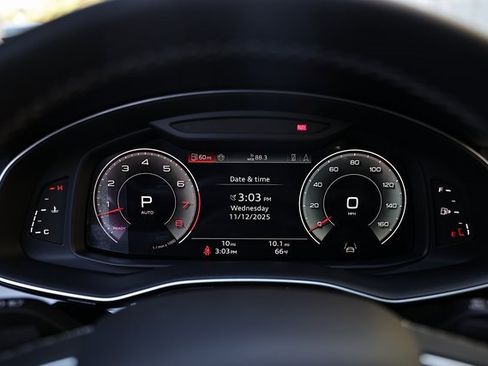 New 2026 Audi Q8 Premium image 31