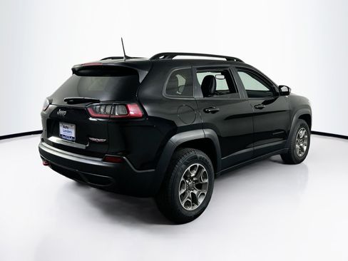 Used 2022 Jeep Cherokee Trailhawk AWD/4WD image 5