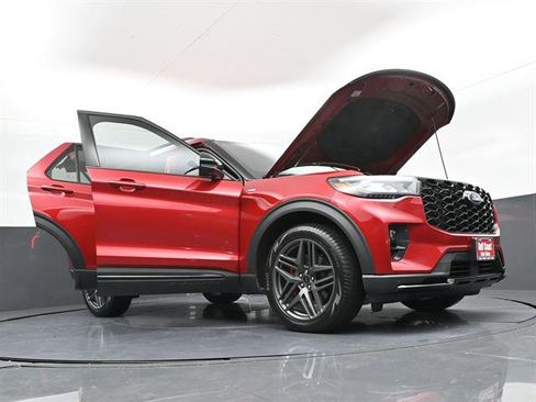 Used 2025 Ford Explorer ST-Line w/ Premium Package RWD image 48