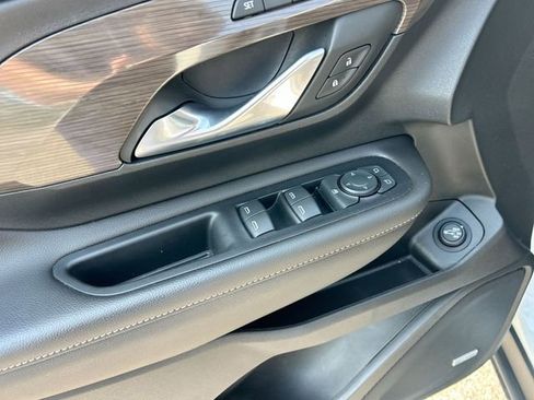 Used 2022 GMC Terrain Denali w/ LPO, Roadside Safety Package AWD/4WD image 17