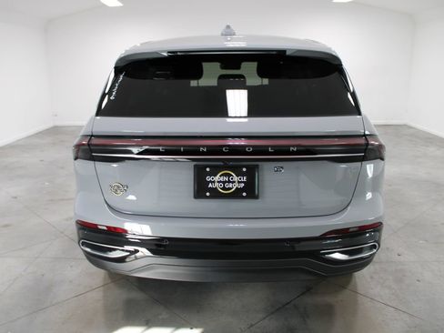 New 2026 Lincoln Nautilus Premier AWD/4WD image 7