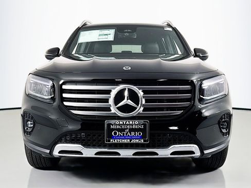 New 2025 Mercedes-Benz GLB 250 image 2