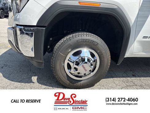 New 2026 GMC Sierra 3500 SLT AWD/4WD image 10