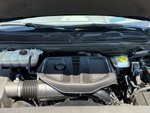 Used 2025 RAM 1500 Limited AWD/4WD image 10