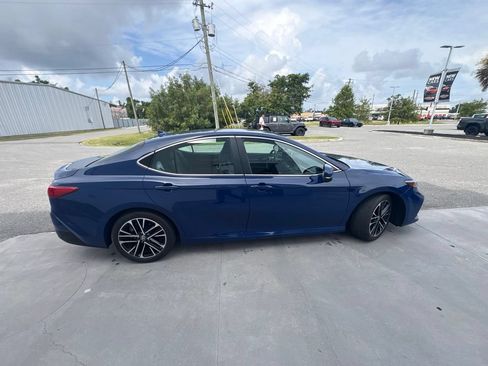 Used 2025 Toyota Camry XLE FWD image 19
