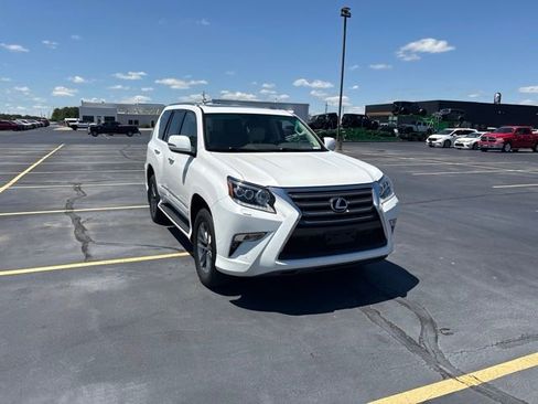 Used 2017 Lexus GX 460 Premium w/ Premium Package AWD/4WD image 6