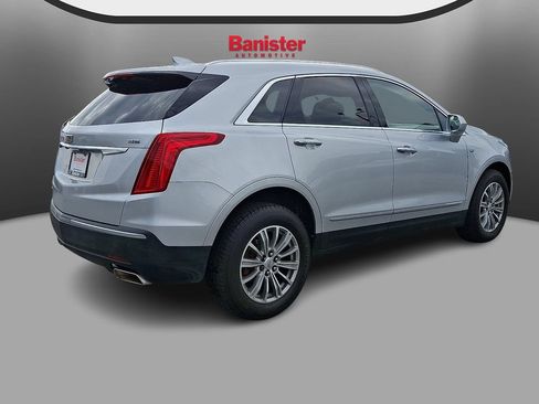 Used 2018 Cadillac XT5 Luxury w/ Driver Awareness Package AWD/4WD image 4