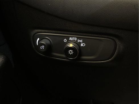 Used 2023 Chevrolet Equinox RS image 32