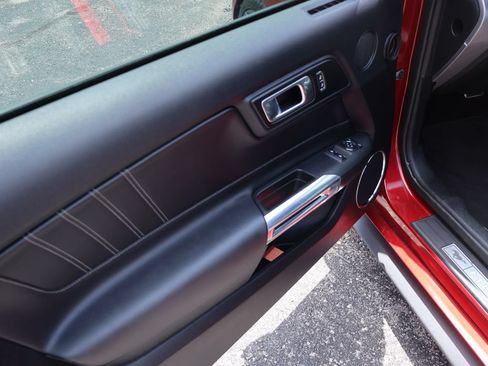 Used 2019 Ford Mustang GT Premium RWD image 10