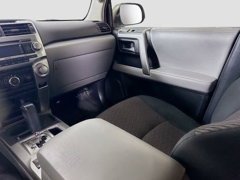 Used 2013 Toyota 4Runner SR5 image 20