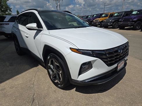 Used 2022 Hyundai Tucson Limited AWD/4WD image 16