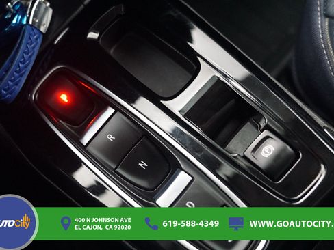 Used 2022 Chevrolet Bolt EUV Premier w/ Sun & Sound Package FWD image 26