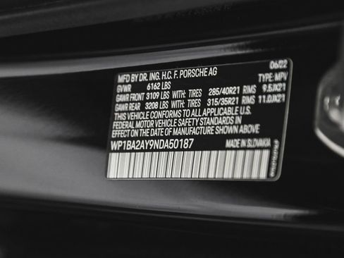 Used 2022 Porsche Cayenne Platinum Edition AWD/4WD image 15